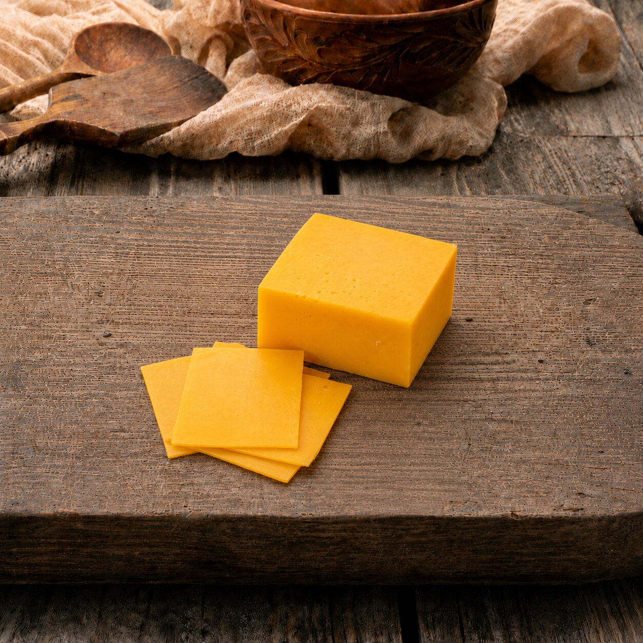 Emborg Yellow Cheddar Cheese Slices 84pcs, 1kg  - Chilled